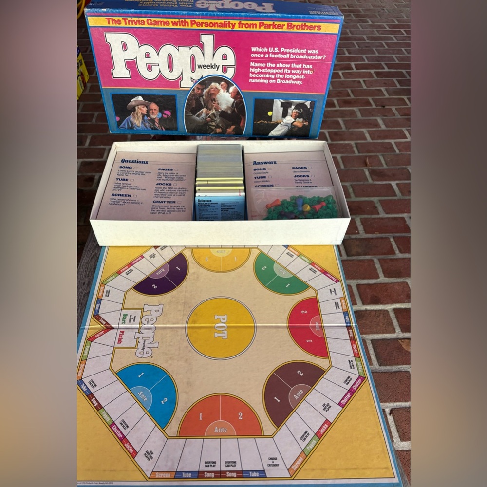 People weekly game in good condition has been opened but never played with